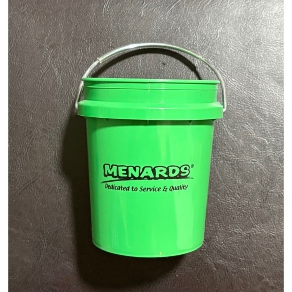 Menards Mini Green Plastic Bucket with Metal Handle Novelty Desktop Organizer